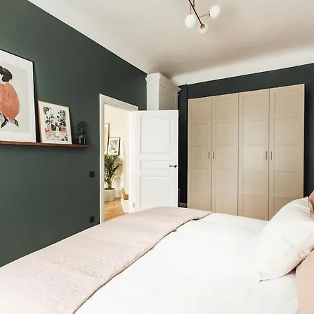 New Spacious And Cozy *