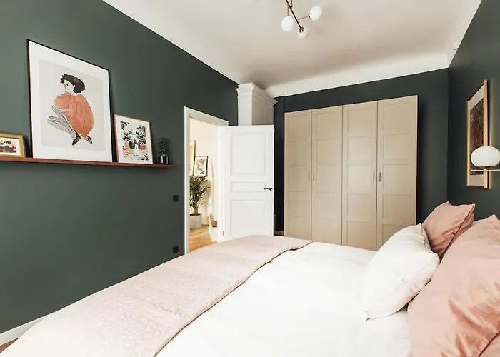 New Spacious And Cozy *