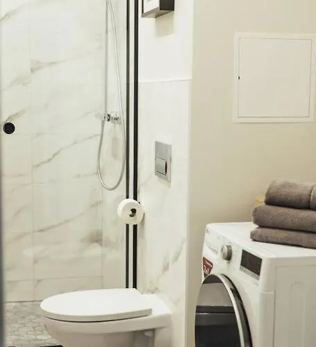 Dzīvoklis New Spacious And Cozy Riga